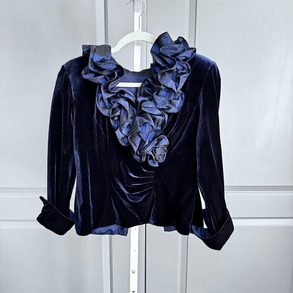 XSCAPE by Joanna Chen SZ 8 - Picture 1 of 3